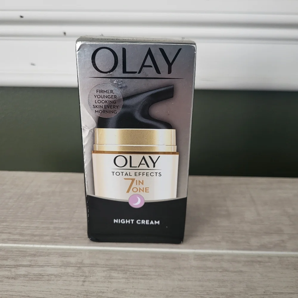 Olay Total Effects 7 in One Night Cream‎ 1.7 Oz 50 G Expires May 2026